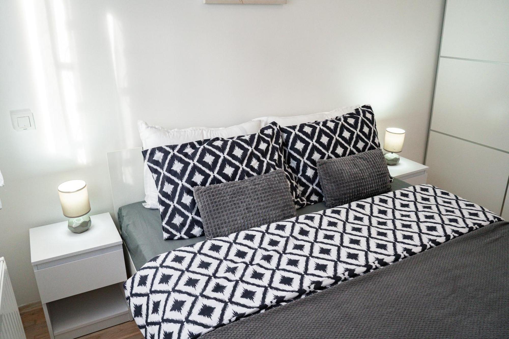Apartman Hendrix ซาเกร็บ ภายนอก รูปภาพ